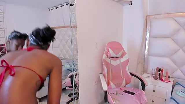 Snapshot of michelleblair1 chatting on 2, 3, 2026 michelleblair1 online show from 2, 3, 2026