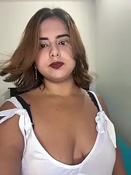 Snapshot of Lilithgomez_ chatting on 12, 3, 2026 Lilithgomez online show from 12, 3, 2026