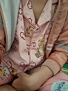 Snapshot of kieuqueen92 chatting on 23, 2, 2026 kieuqueen92 online show from 23, 2, 2026