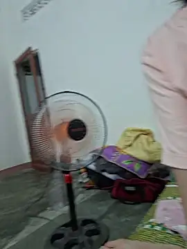 Snapshot of kieuqueen92 chatting on 1, 3, 2026 kieuqueen92 online show from 1, 3, 2026