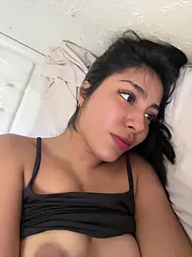 Snapshot of Linarodri chatting on 13, 7, 2026 Linarodri online show from 13, 7, 2026