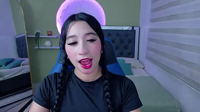 ivvoncute online show from 6, 6, 2026