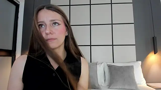 elaia bridge online show from 9, 4, 2026