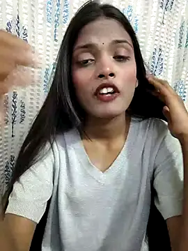 iam-anshika online show from 15, 4, 2026