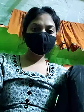 Cute aroshi online show from 17, 4, 2026