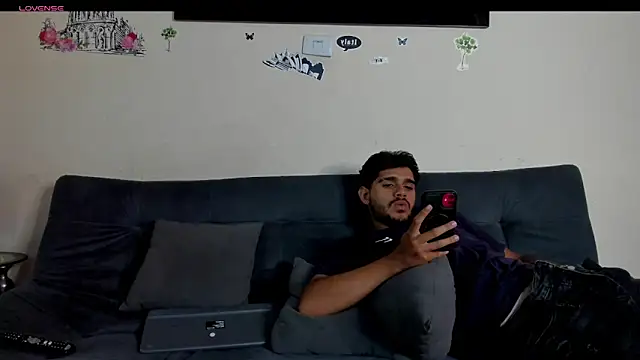 heteros hot  online show from 30, 4, 2026