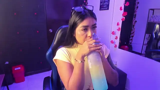 Keyla Cutte  online show from 18, 4, 2026