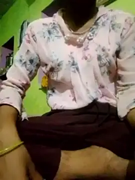 wifedesi7050 online show from 11, 5, 2026