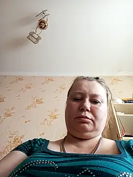 KiraStanton online show from 10, 3, 2026