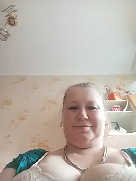KiraStanton online show from 17, 7, 2026