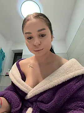 Olivia Noor online show from 31, 3, 2026