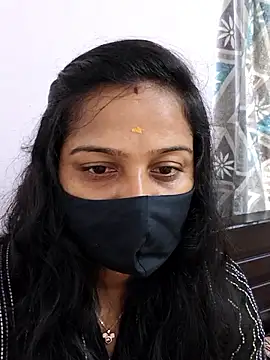 Shaliniqueen online show from 9, 6, 2026