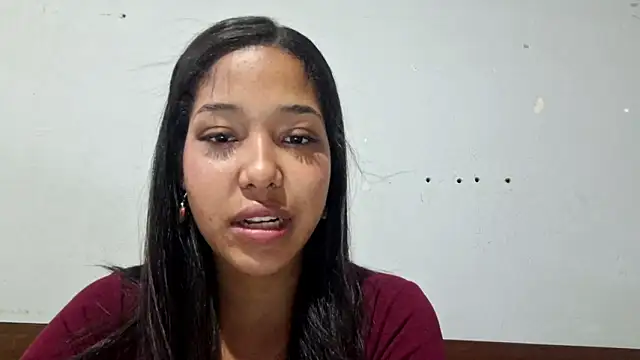 ShawntaOsornio online show from 25, 2, 2026