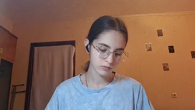 Snapshot of Katelemon chatting on 3, 7, 2026 Katelemon online show from 3, 7, 2026