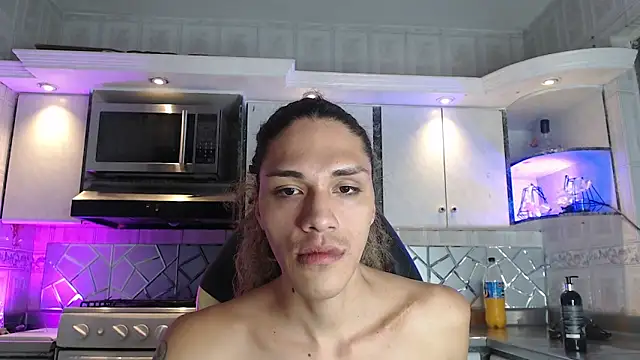 CrisOzzz online show from 12, 4, 2026