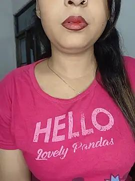 Snapshot of Shanaya-Hotty chatting on 8, 7, 2026 Shanaya-Hotty online show from 8, 7, 2026