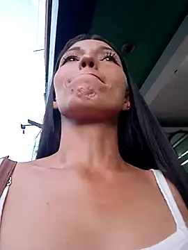 sandy 11  online show from 14, 3, 2026