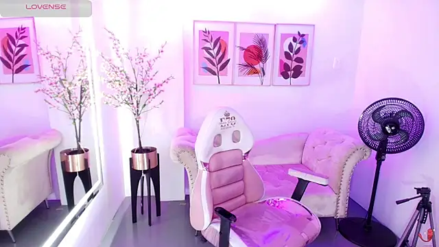 Snapshot of Chloe_meoww chatting on 18, 5, 2026 Chloe meoww online show from 18, 5, 2026