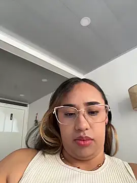 Eyssha online show from 26, 2, 2026