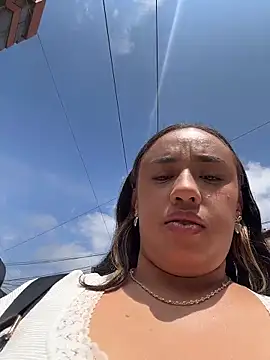 Eyssha online show from 10, 3, 2026