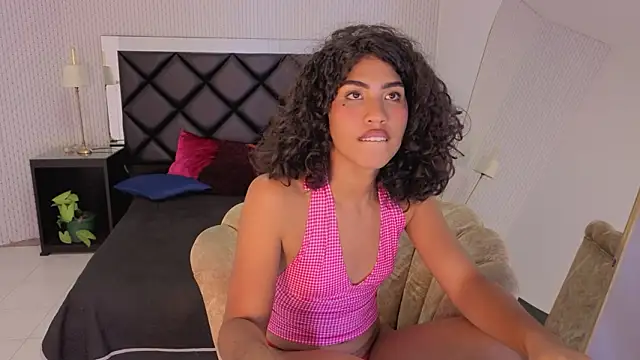 Snapshot of soffiene chatting on 27, 2, 2026 soffiene online show from 27, 2, 2026