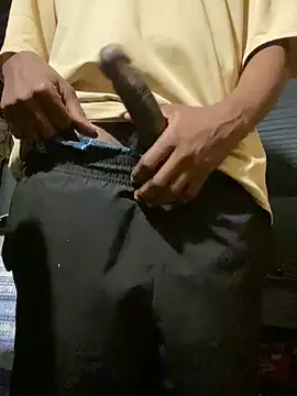 Snapshot of itsbussin80 chatting on 20, 3, 2026 itsbussin80 online show from 20, 3, 2026