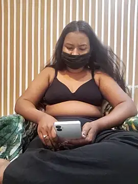 Cutie bae011 online show from 24, 2, 2026