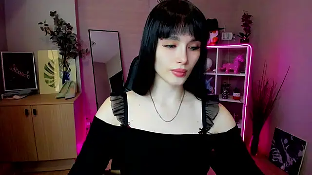 demetra   online show from 4, 3, 2026