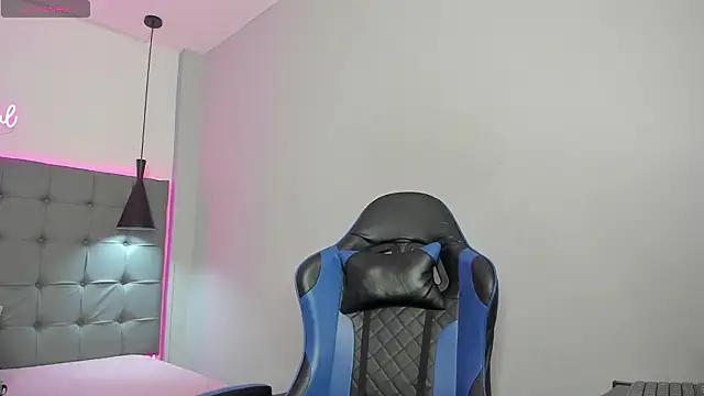 Julian Smith21 online show from 13, 3, 2026