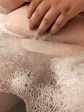 TwilledOverbite online show from 10, 4, 2026