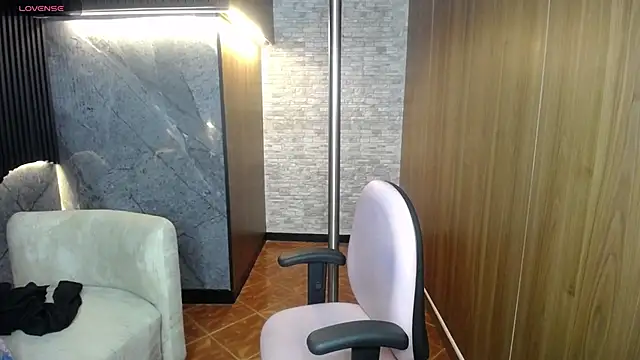 Aura cute  online show from 12, 4, 2026