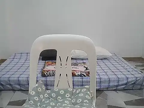 Snapshot of AngelaRose26 chatting on 2, 3, 2026 AngelaRose26 online show from 2, 3, 2026