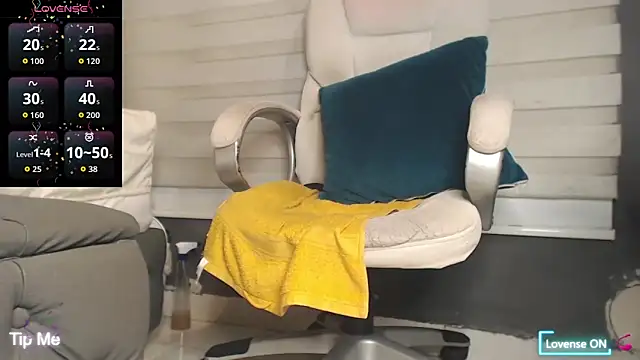 dirty 27cms online show from 13, 11, 2025