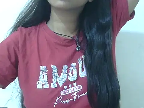 cute momo love online show from 20, 6, 2026