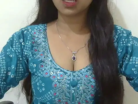 cute momo love online show from 24, 6, 2026