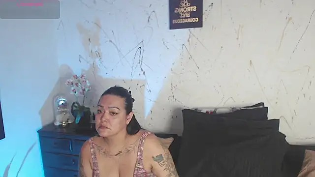 Snapshot of violeta_delavega chatting on 27, 5, 2026 violeta delavega online show from 27, 5, 2026