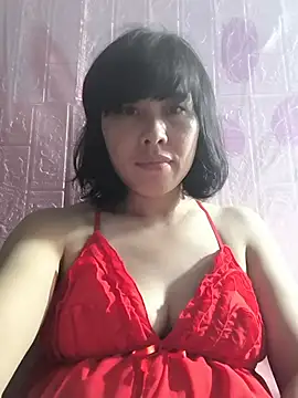 Snapshot of juicy-milu chatting on 5, 7, 2026 juicy-milu online show from 5, 7, 2026