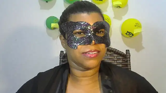 Snapshot of negraiza chatting on 2, 7, 2026 negraiza online show from 2, 7, 2026