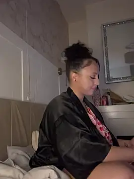 mayawesttt online show from 8, 4, 2026