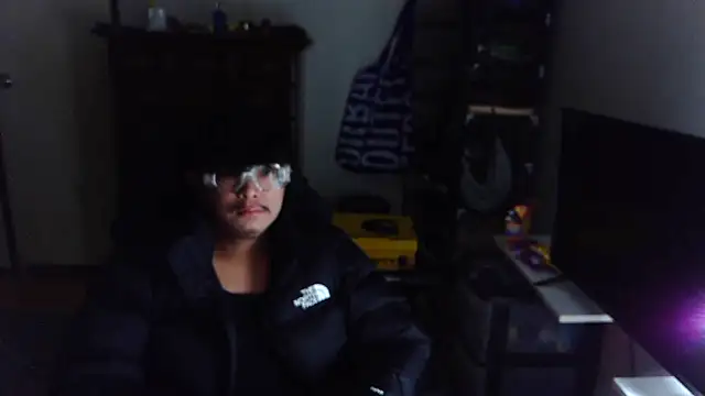 Snapshot of longlongsong chatting on 1, 3, 2026 longlongsong online show from 1, 3, 2026