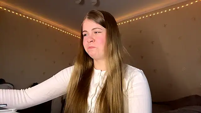 Amy Maev online show from 16, 3, 2026