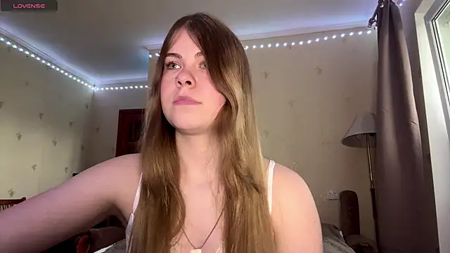 Amy Maev online show from 15, 4, 2026