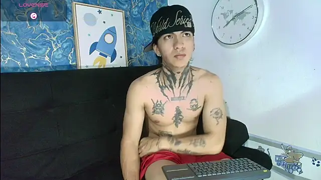 Snapshot of Tessarion_Black chatting on 22, 6, 2026 Tessarion Black online show from 22, 6, 2026