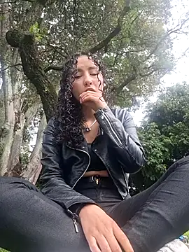 keylatiff online show from 2, 4, 2026