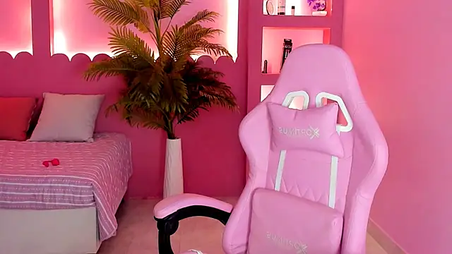 Snapshot of Holy_Lux chatting on 28, 3, 2026 Holy Lux online show from 28, 3, 2026