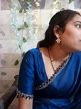 Snapshot of lovely-girl99 chatting on 6, 4, 2026 lovely-girl99 online show from 6, 4, 2026