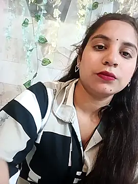 Snapshot of lovely-girl99 chatting on 7, 4, 2026 lovely-girl99 online show from 7, 4, 2026