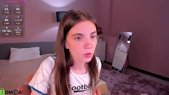 Snapshot of Ella_Fex chatting on 10, 6, 2026 Ella Fex online show from 10, 6, 2026