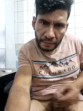 Snapshot of boyp3netrat0r chatting on 7, 5, 2026 boyp3netrat0r online show from 7, 5, 2026