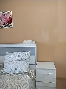 MilkCandyGirl online show from 25, 6, 2026